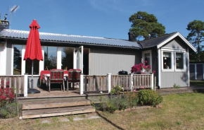 3 Bedroom Amazing Home In Lärbro in Lärbro